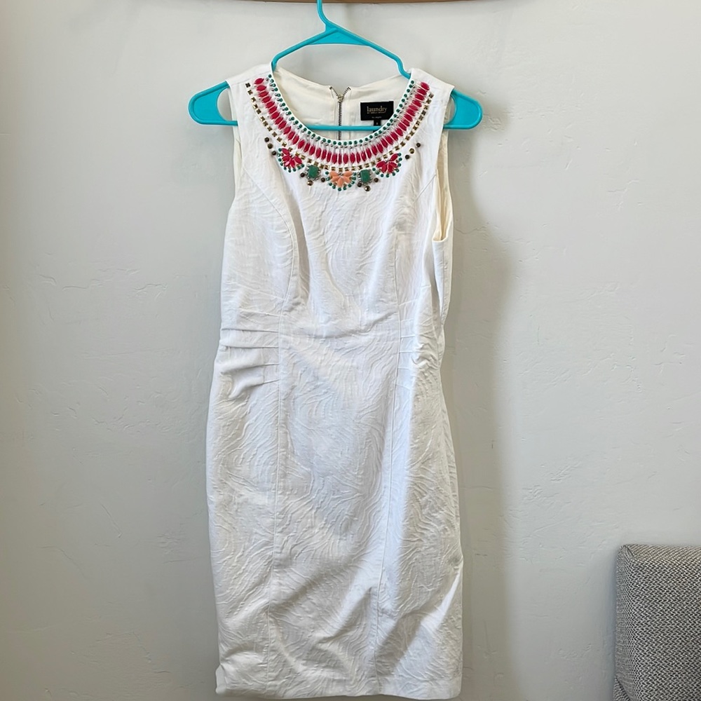 Laundry by shelli Segal. White textured shift dress